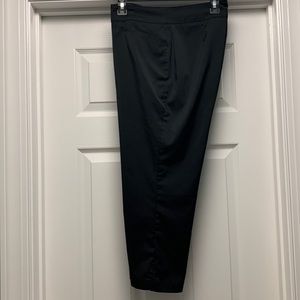 PGA Tour Sz10  22” black tech Capri Golf pants zip front